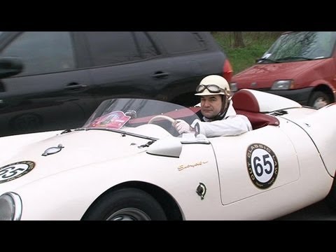 Des centaines de voitures anciennes rassemblées pour la Traversée de Paris (Voitures anciennes paris)