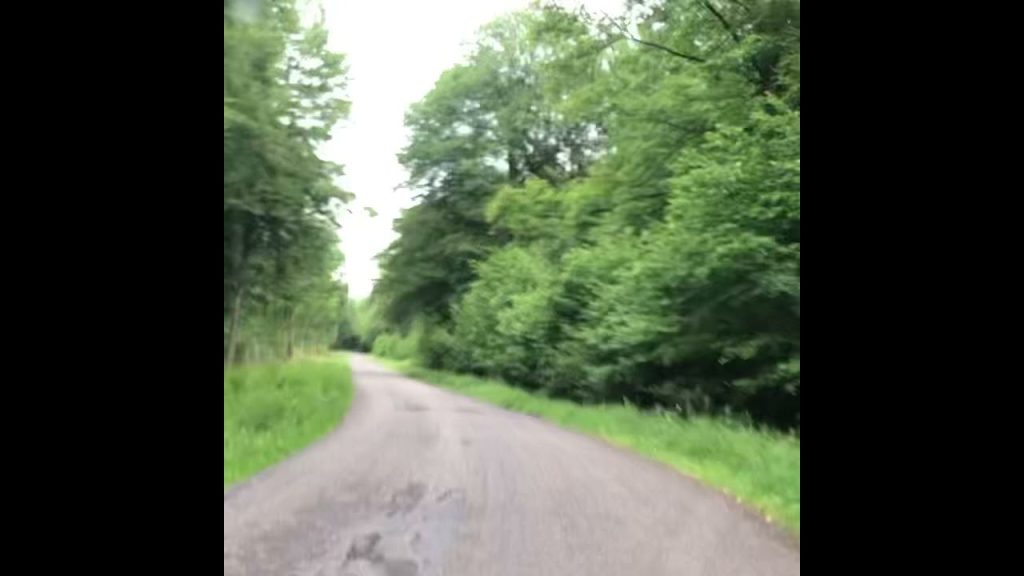 Sur Youtube: bed & historique motors video : La route des Ardennes Belges(livre voitures anciennes)