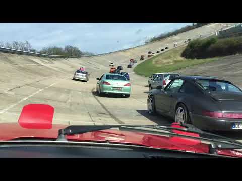 Tour de circuit sur l’autodrome de Montlhéry a bord d’une Fiat X/19 (Youtube)