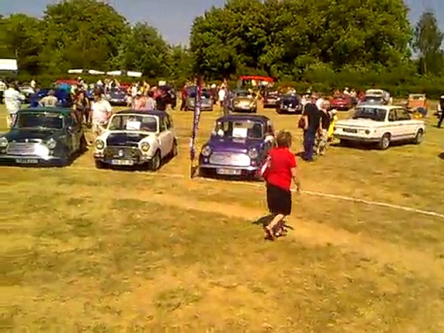 VOITURES ANCIENNES BREUIL LE VERT 2011 – voitures anciennes suresnes, sur Dailymotion