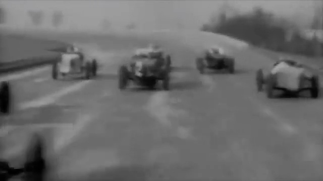 Accidents de voitures Vintage – compilation de crash de voitures de course très anciennes – beau livre voitures anciennes, sur Dailymotion