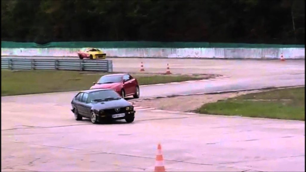 Alfa Romeo gtvpp / ZPower circuit Montlhéry 2011 chicane nord. – circuit montlhery, sur Youtube