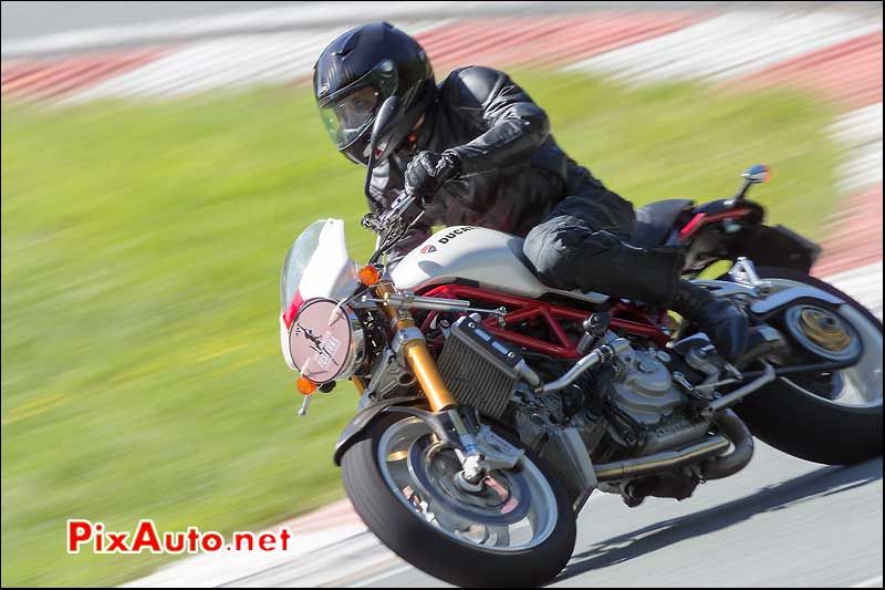 Café Racer Festival – 2/6 (circuit montlhery moto)