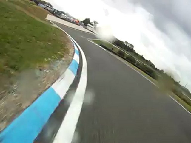 Dailymotion (circuit montlhery 12 octobre): circuit carole en VF750F octobre 2012