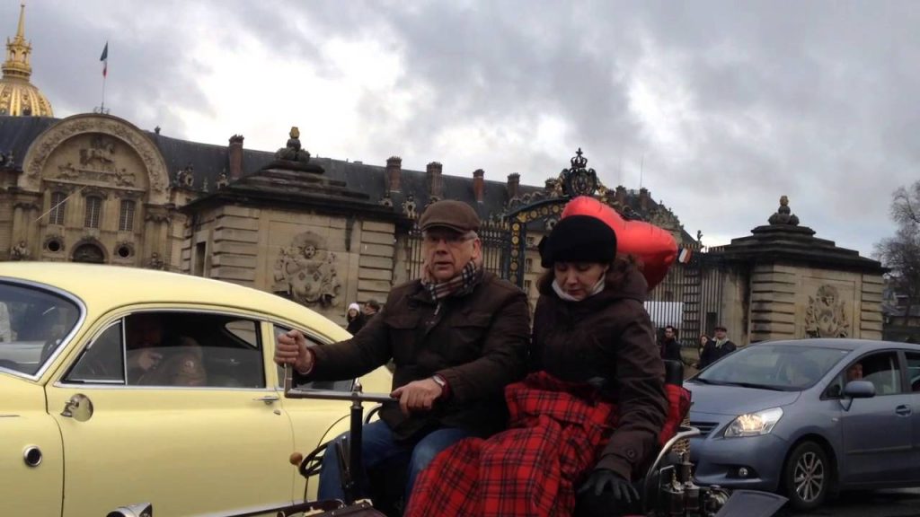 IMG 0016 Voitures anciennes. La traversée de Paris, 10 janvier 2016. deuxième partie (Youtube)