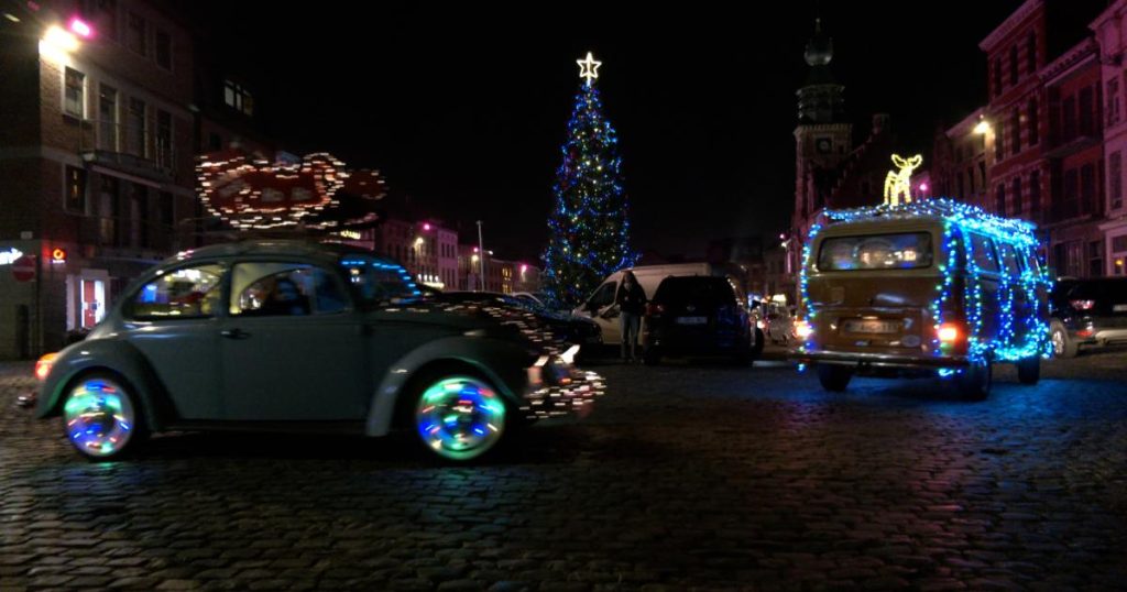 Information: Bray: première parade lumineuse de voitures anciennes
