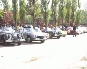 Dailymotion: Le tour de france des voitures anciennes(livre voitures anciennes)