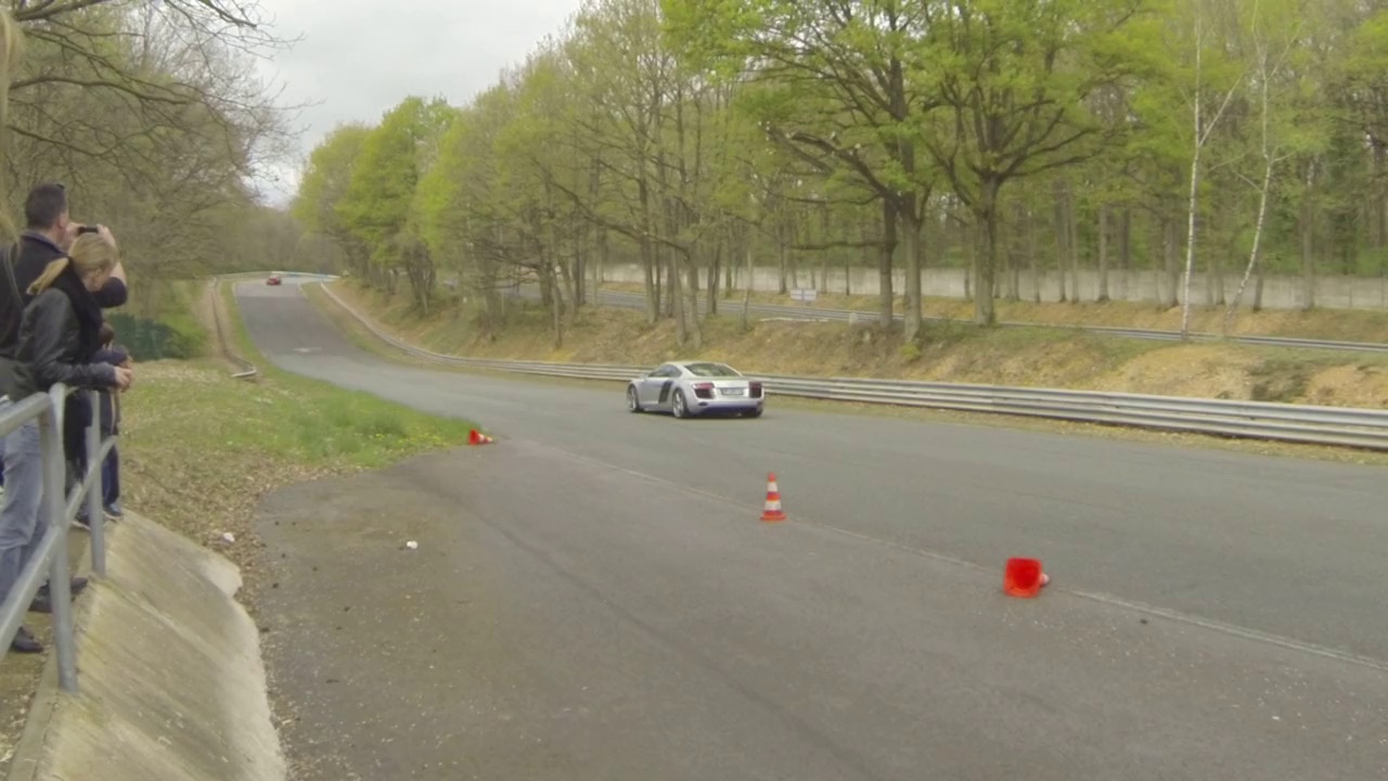 Vimeo POLE Position Linas Monthlery