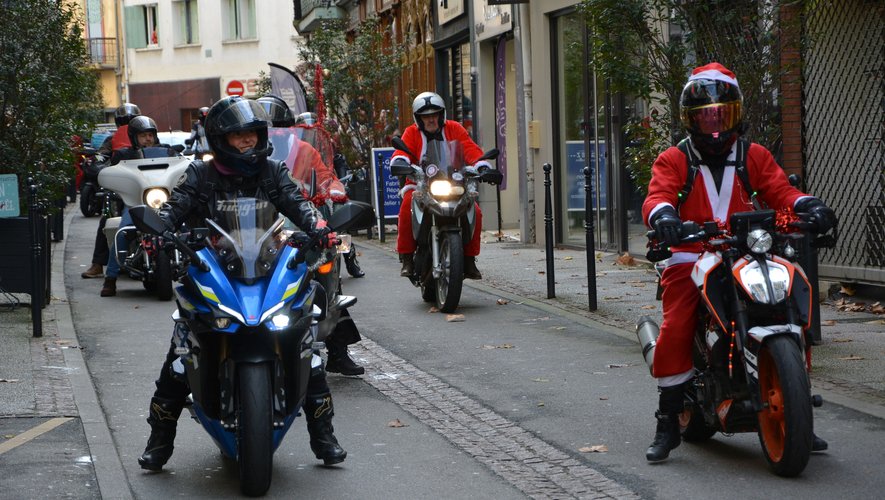 Pamiers. Motos et voitures anciennes : deux défilés vrombissants, ce dimanche, en dépit du mauvais temps (information médias)