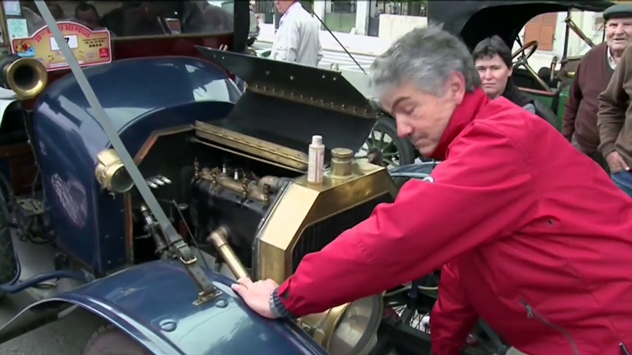 Vimeo 20ème Rallye de voitures anciennes de Saint-Mamet (Haute Garonne)