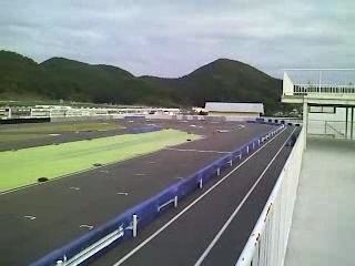 Sur Dailymotion (circuit montlhery moto): Moto sur mini-circuit