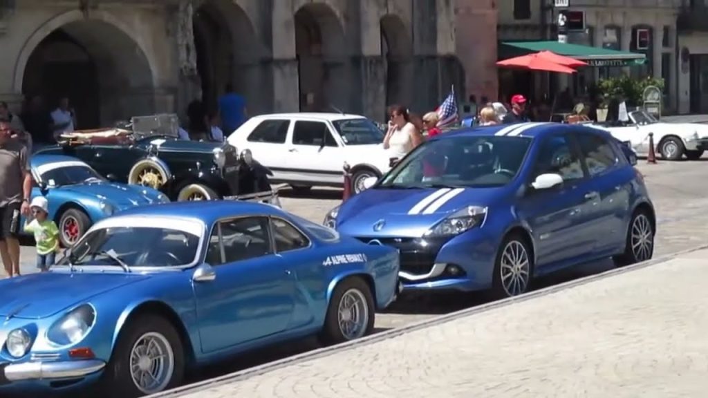 Sur Youtube: Jazz & Cars expo voitures collection St-Sever 14 juillet 2015(Livre voitures anciennes)