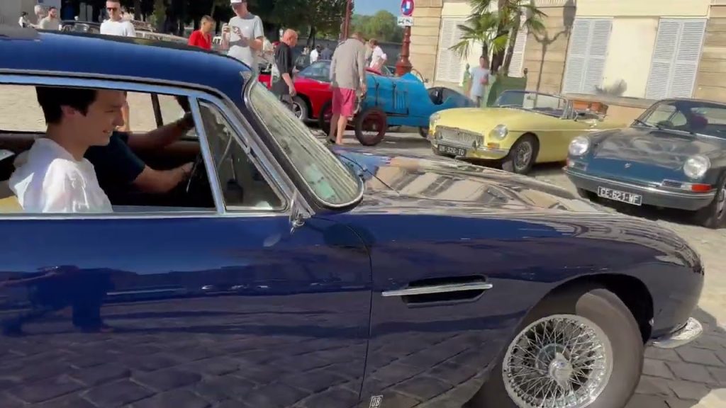 Sur Youtube (voitures anciennes versailles): VERSAILLES La magnifique, rassemblement