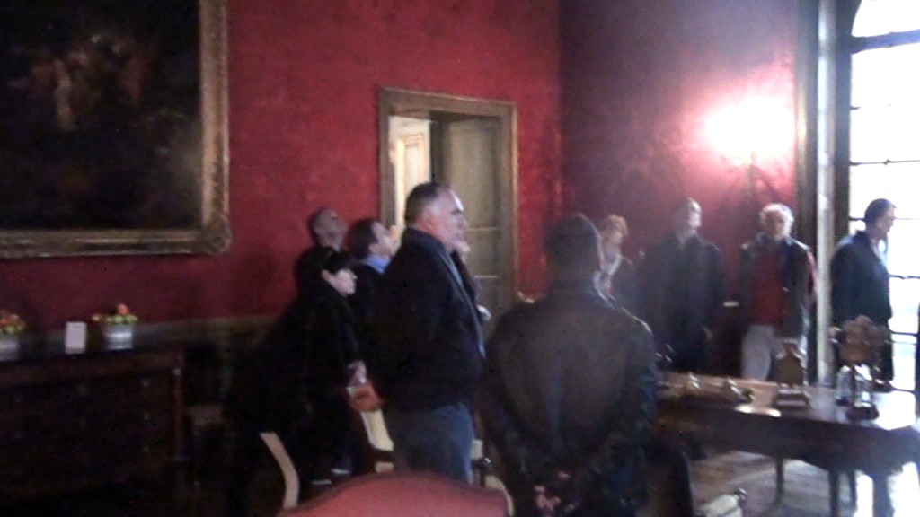 Sur Dailymotion (voitures anciennes grosbois): VISITE DU CHATEAU DE GROSBOIS