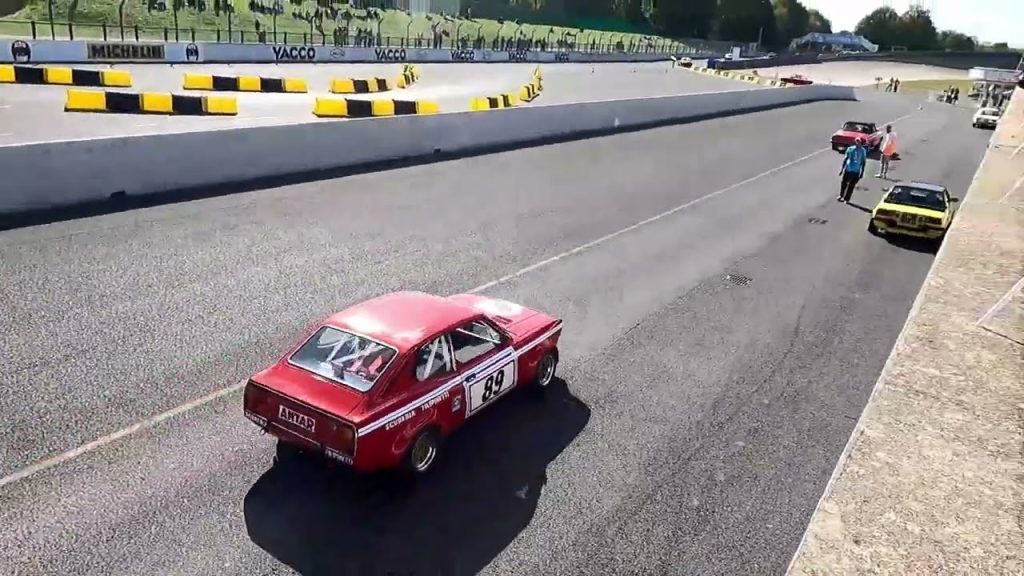 Youtube (Autodrome de linas-montlhéry photos): Fiat 128 – Italian Meeting 2022 – Bord de piste – Montlhéry