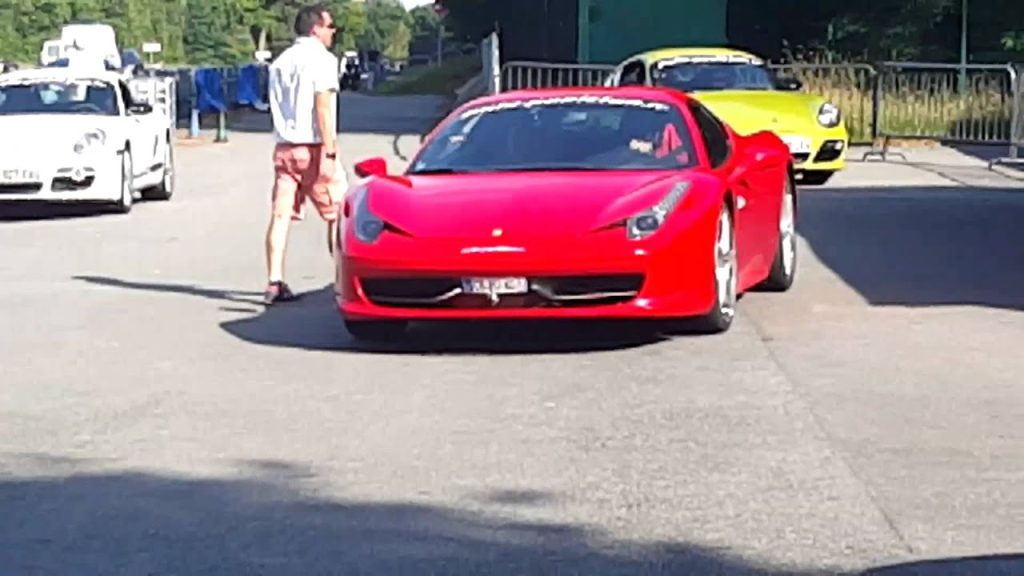 Youtube (Circuit linas): Ferrari 458 Italia circuit de Linas Monthlery 91