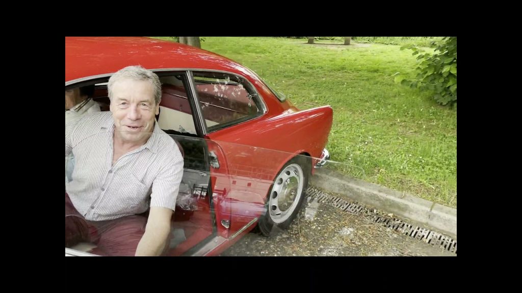 Youtube: Retro Mauloises Voitures anciennes(Voitures anciennes seine et marne)
