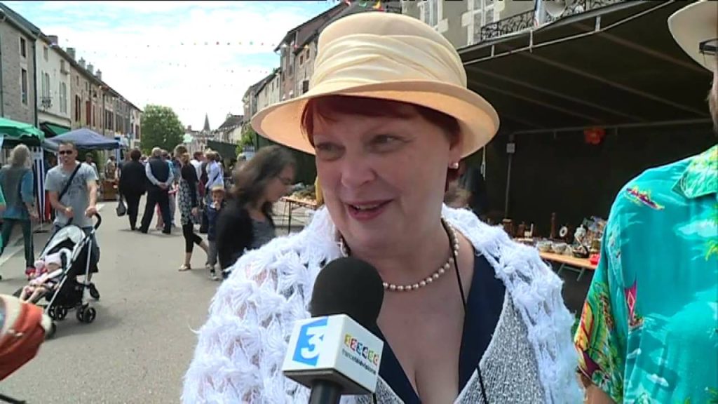 Youtube: Week end retro Sombernon en Côte-d’Or(Voitures anciennes grosbois)