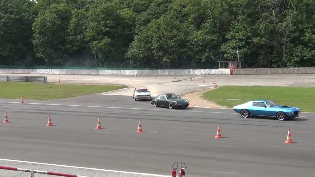 Youtube (circuit montlhery 12 octobre): Autodrome Heritage Festival MONTLHÉRY 2013 part 07