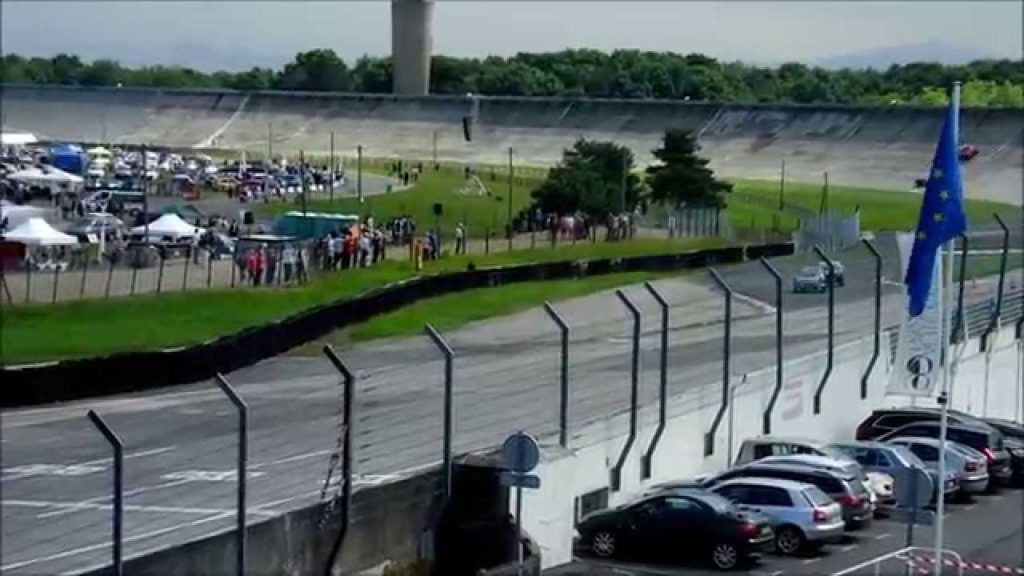 Autodrome Héritage Festival Linas-Montlhéry – 90 ans – circuit montlhery stage pilotage, sur Youtube
