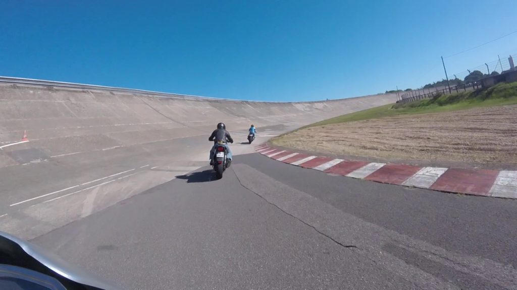 Cafe Racer Festival, Moto, Linas Montlhery 2017 (Youtube)