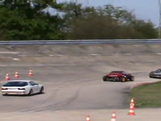 Secma F16 BABOON 6 Linas Montlhery 10/04/2011 (Dailymotion)