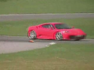 Dailymotion (circuit montlhery stage pilotage): Stage de pilotage avec carrera racing circuit de bresse suit