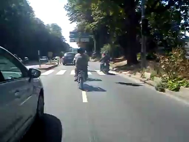 Sur Dailymotion: vincenne en anciennes 15 le 29 / 07 / 12(voitures anciennes vincennes)