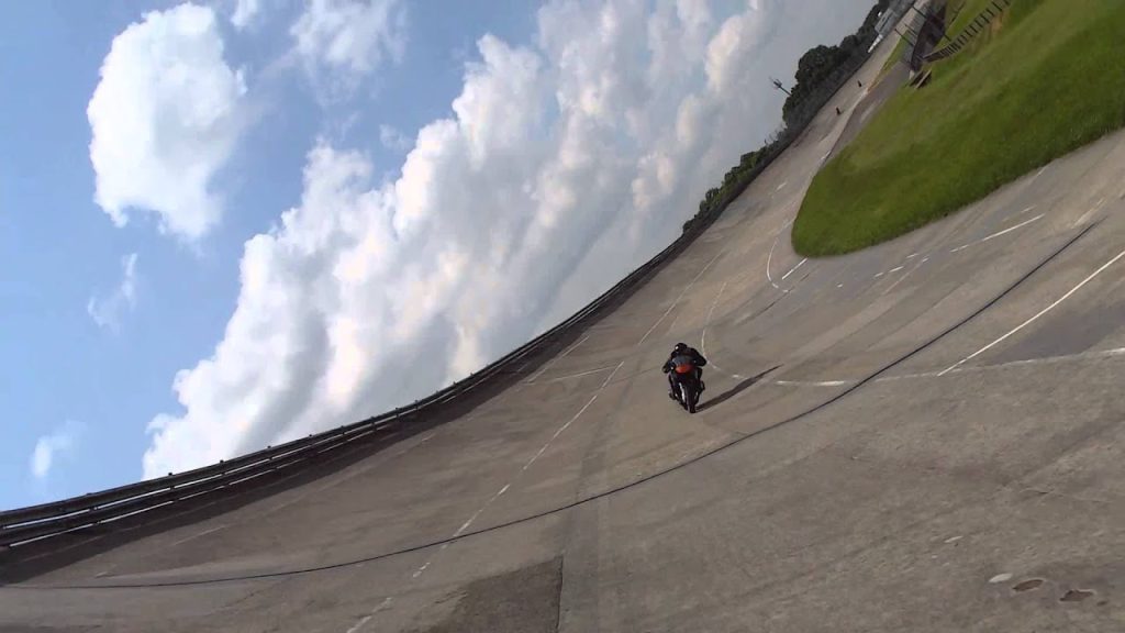 F.nacer circuit montlhery (Youtube)