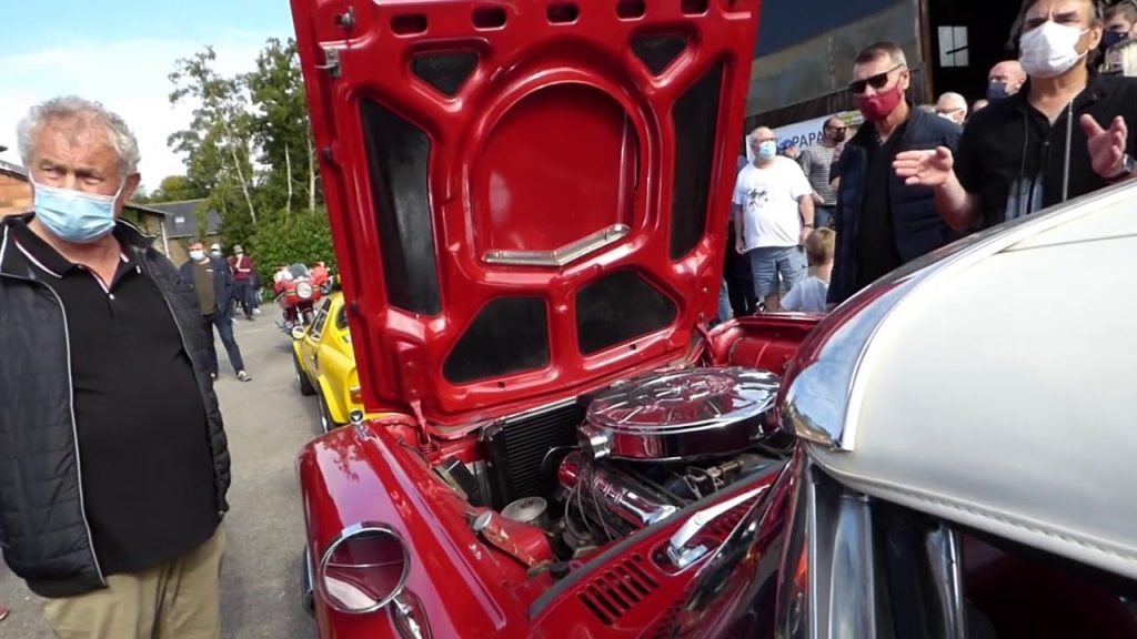 Ford Thunderbird (Youtube)