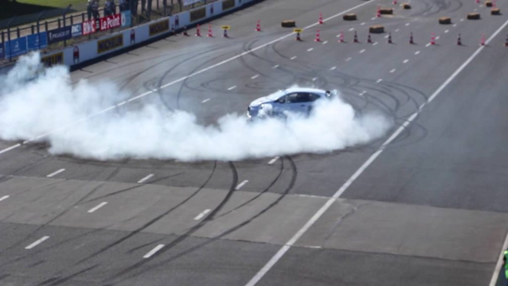 Les Grandes Heures Automobiles de Montlhéry : Peugeot 208 WRX (Youtube)