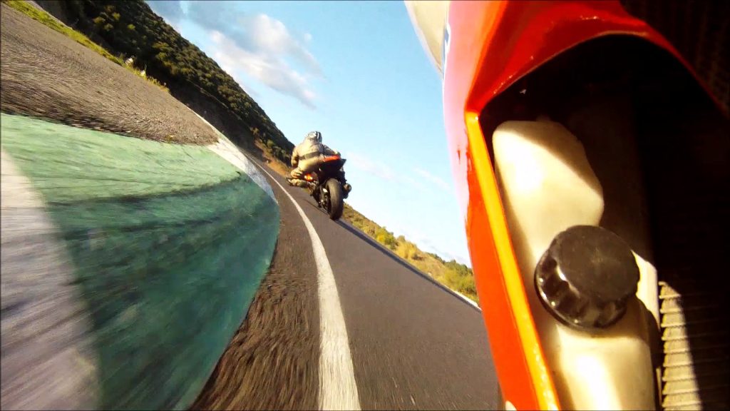Sur Dailymotion: Moto ok circuit 2016(circuit montlhery moto)