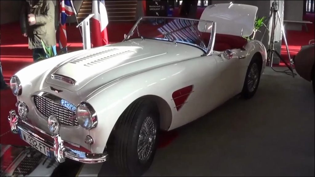 Dailymotion: RETRO MOBILE PARIS Fév. 2014 Superbes voitures anciennes (Wonderful Old Cars)(livre voitures anciennes)