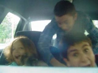 Sur Dailymotion: le beau voyage en voiture(beau livre voitures anciennes)