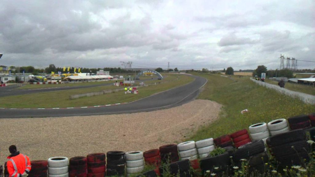 Sur Youtube: Circuit Carole – WERC Motors Events – 17 Juillet 2011(circuit montlhery moto)
