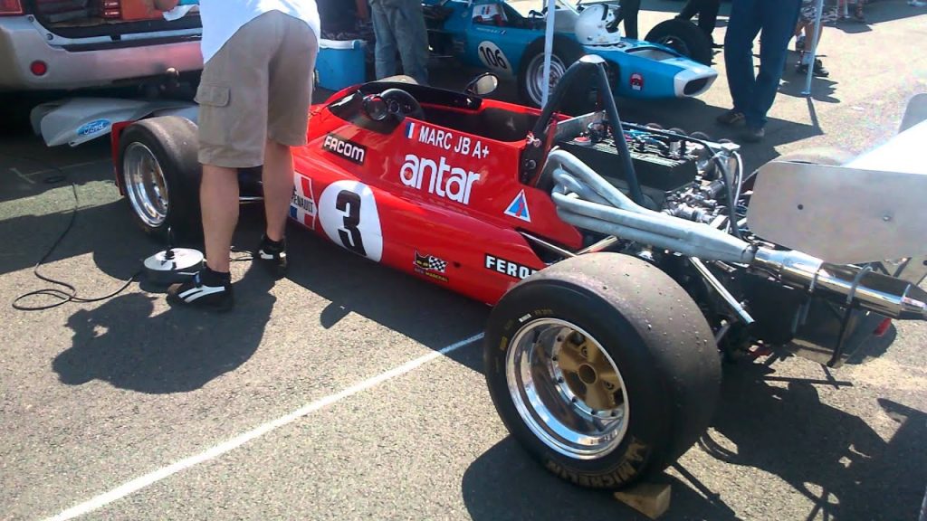 Sur Youtube (Circuit linas): festival héritage les 90 ans du circuit de Linas Montlherry le 7 et 8 juin 2014