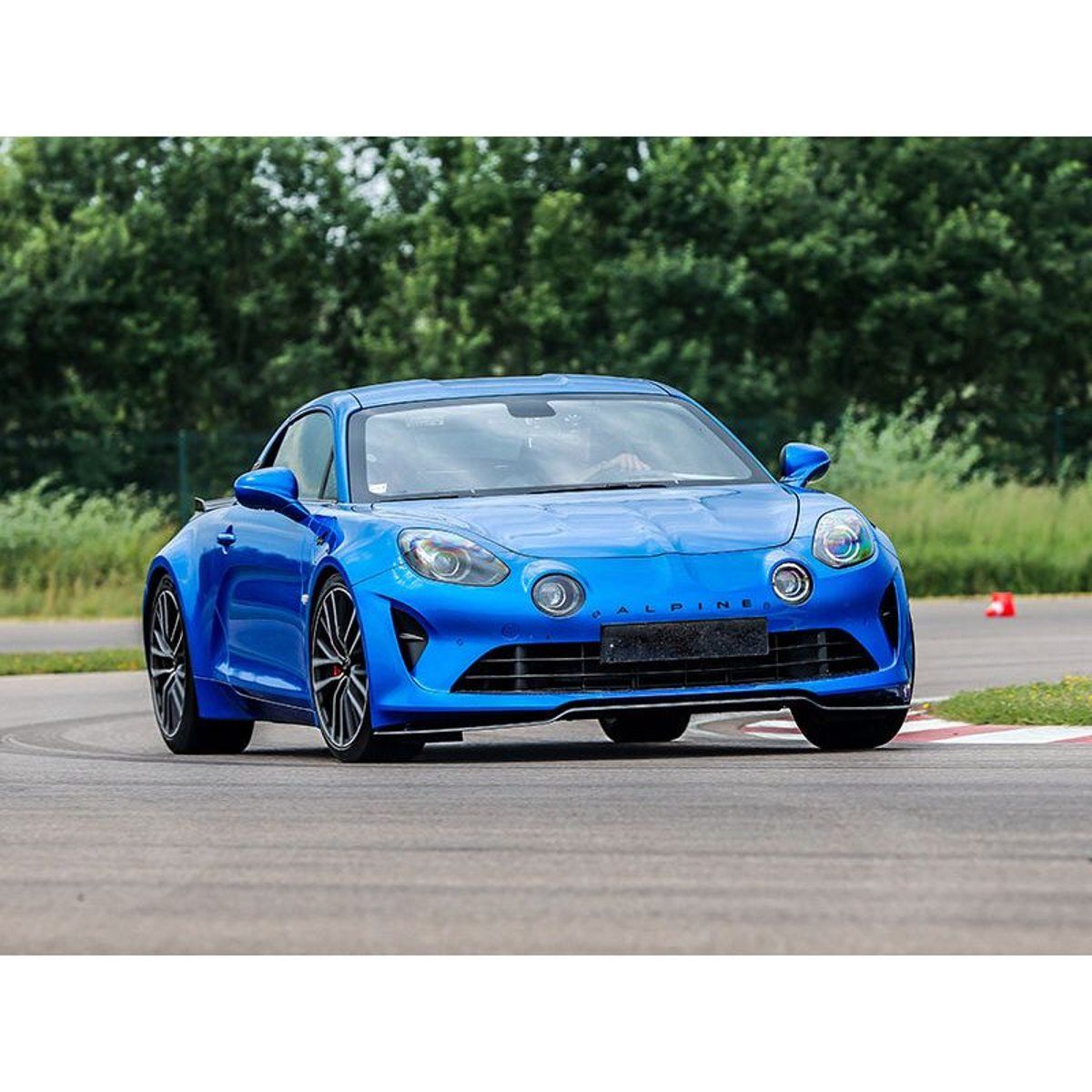 Pinterest Stage De Pilotage : 2 Tours Sur Le Circuit De Croix-en-ternois En Alpine A110 S - Smartbox - Coffret