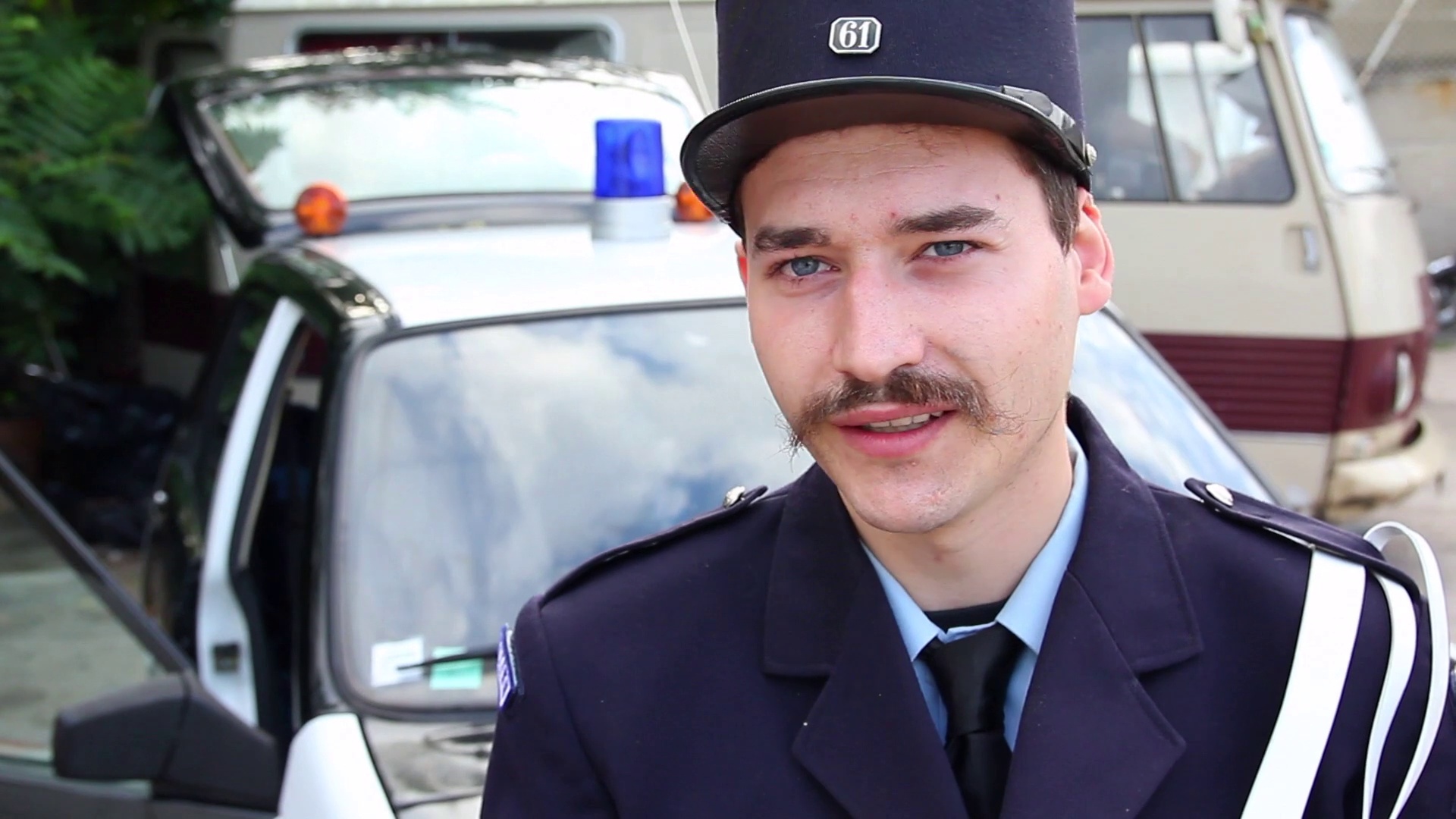 Vimeo François Vallin de Vincennes en Anciennes à la passion des véhicules de collection de Police