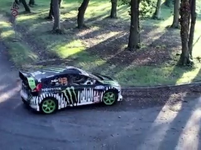 Ken Block – Ultimate Playground; l’Autodrome, France (Dailymotion)