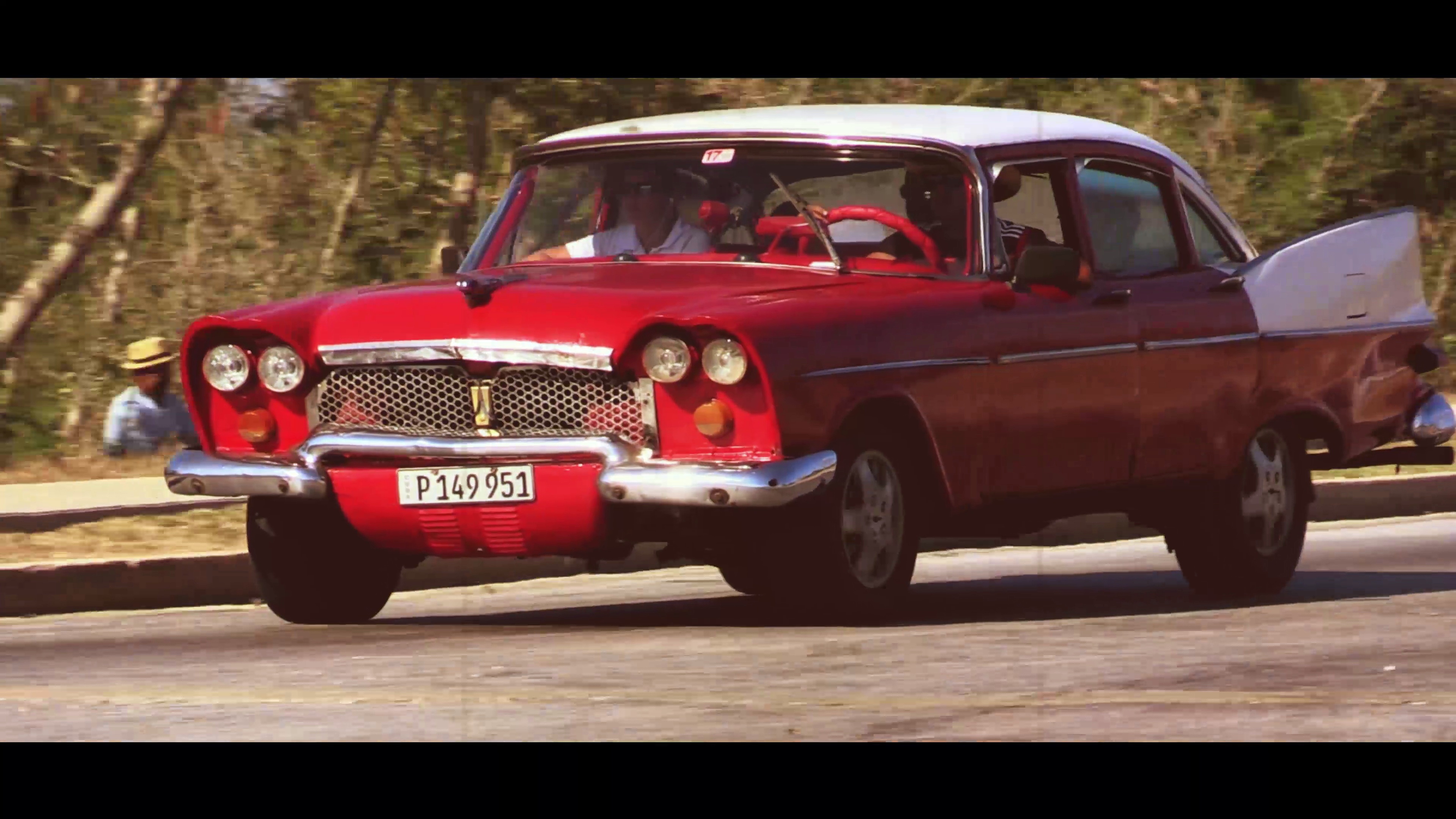 Vimeo PHOTOYAGE - Projection film à l'ancienne sur Cuba et ses vieilles voitures