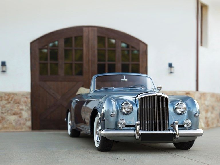 Sur Pinterest (beau livre voitures anciennes): 1956 Bentley S1 Continental Drophead Coupe by Park Ward