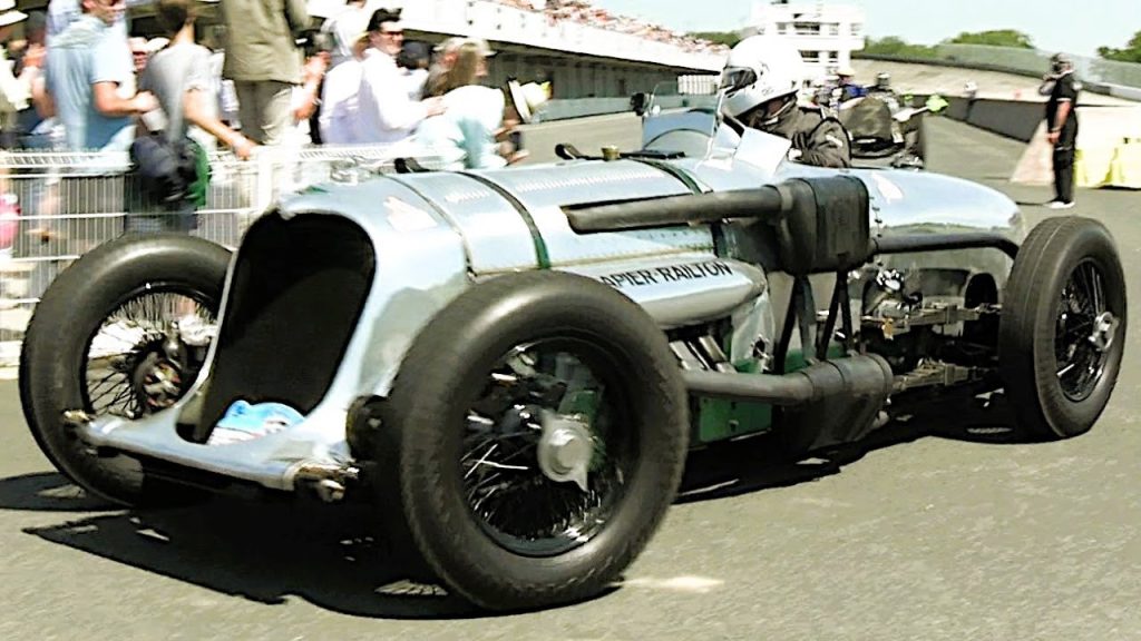 Youtube: DISPLACEMENT GIANTS & RECORD CARS / Vintage Revival Montlhéry 2024(Autodrome de linas-montlhéry 100 ans)