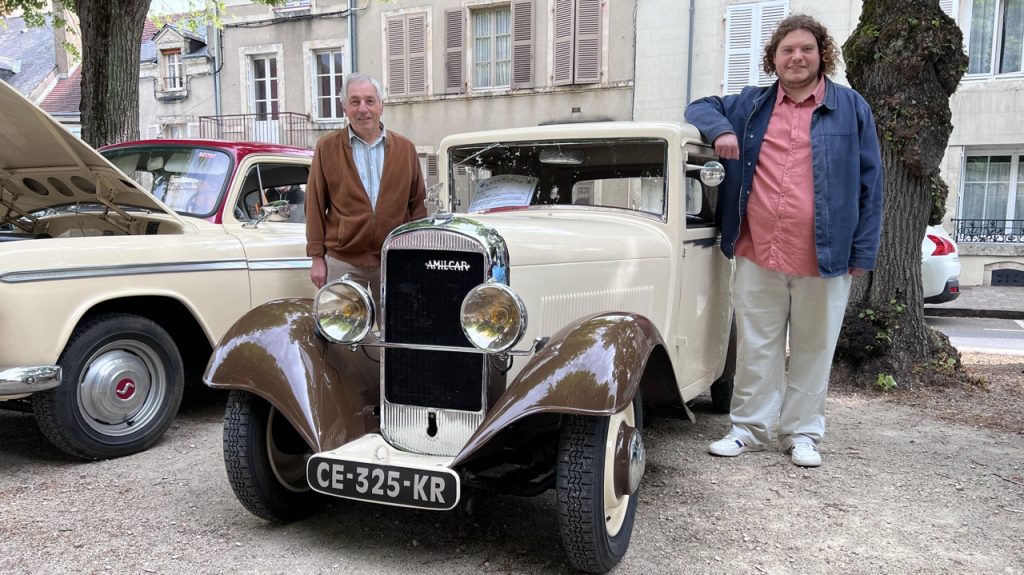Dans les médias: des passionnés réunis autour de leurs véhicules d’exception à Châteauroux