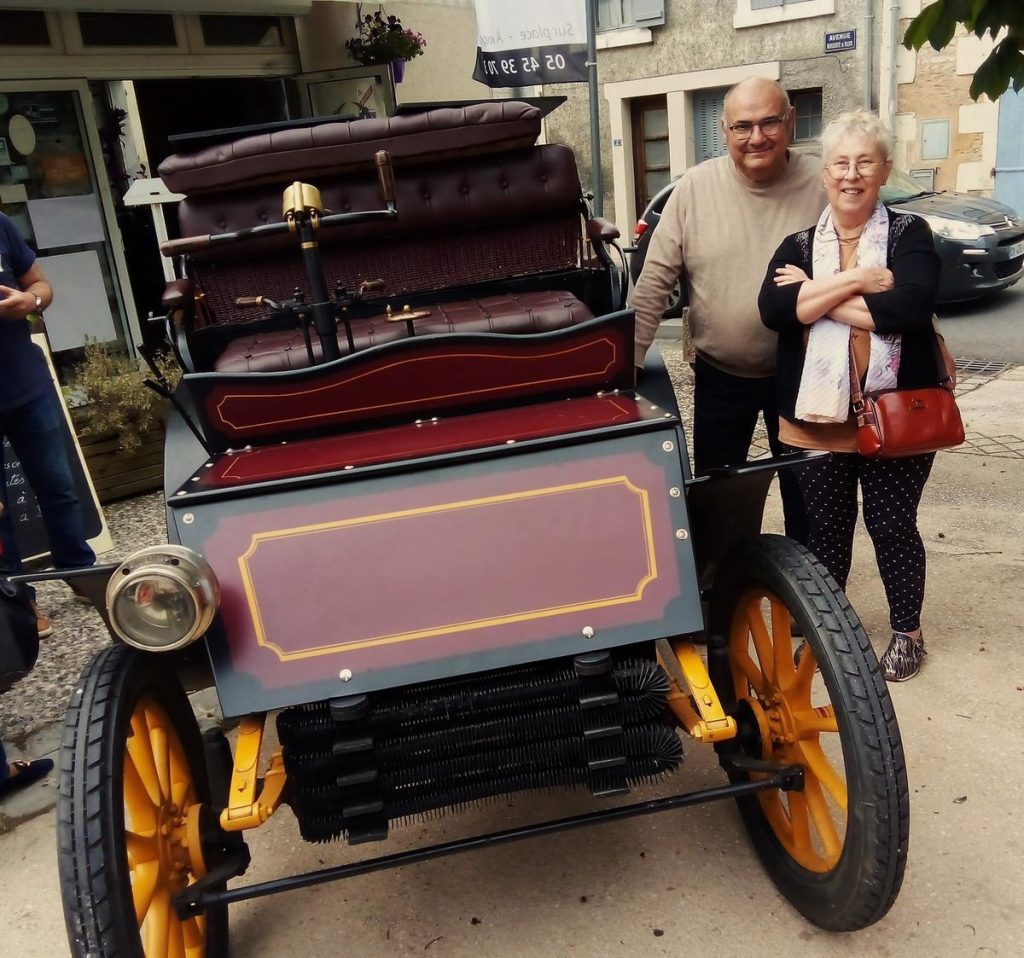 Vu dans la presse: Montignac-Charente : la Mors de 1897, star de l’exposition de voitures anciennes