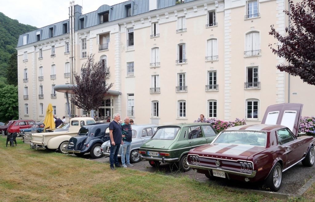 Barbazan : Très joli succès pour l’exposition de voitures anciennes à Paul Oddo