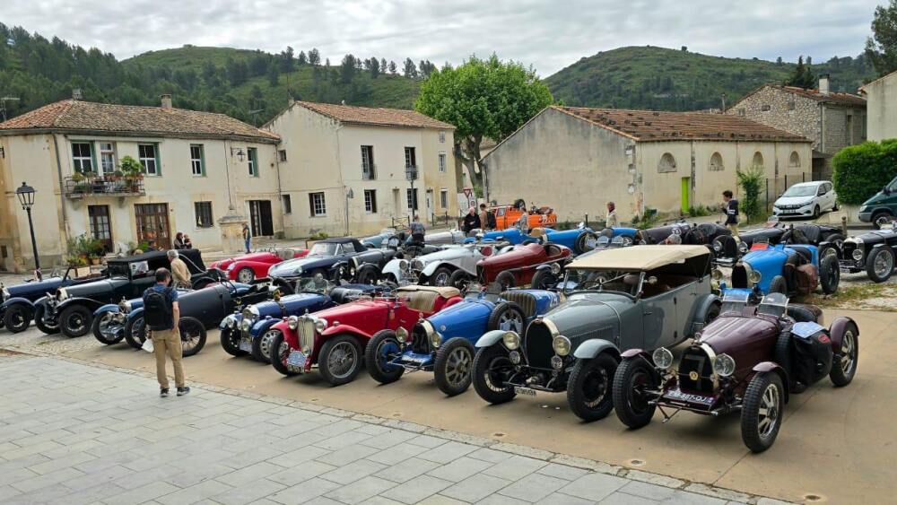 Boulbon célèbre les voitures anciennes et le jazz le samedi 5 juillet (Selon les médias.)