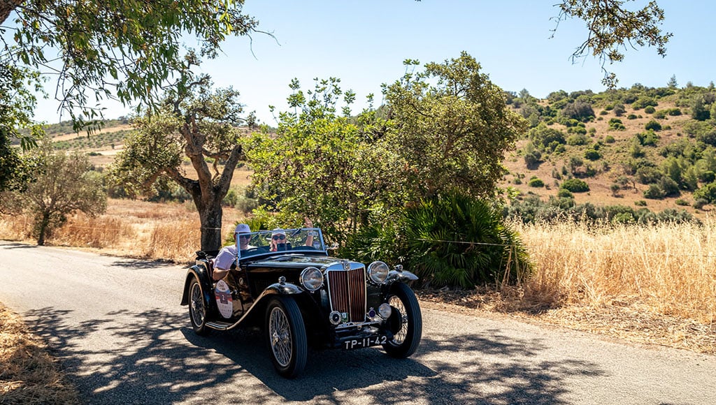 Dans les médias: En voiture pour le « Algarve Classic Cars »