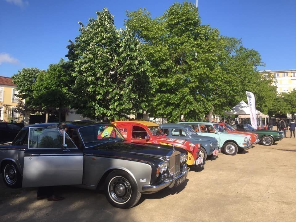 Information: Près de 700 voitures anciennes vont défiler dans les rues de Paris ce week-end