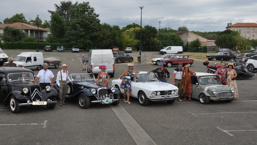 Le Passage. Mobylettes et automobiles anciennes ont fait un festival (Vu dans les médias.)