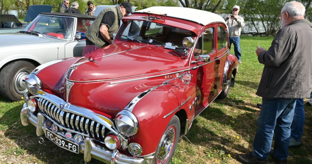 le jour où les voitures anciennes ont fait leur show à Bonzée
